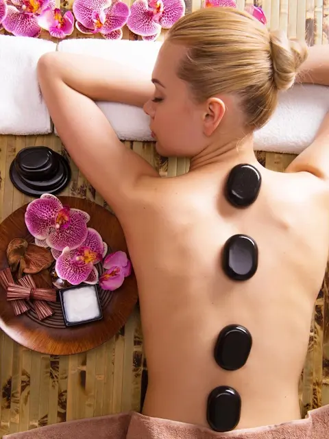 Masaje piedras calientes